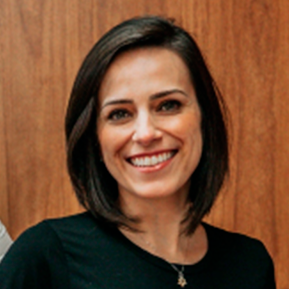 Ingrid Almança - Diretora de Operações, Domani